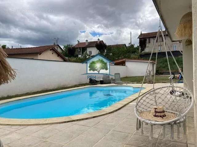 Maison à ROCHE-LA-MOLIERE