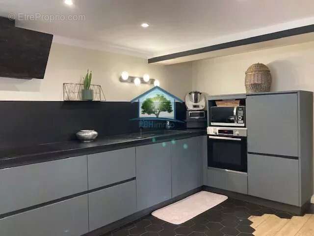 Maison à ROCHE-LA-MOLIERE