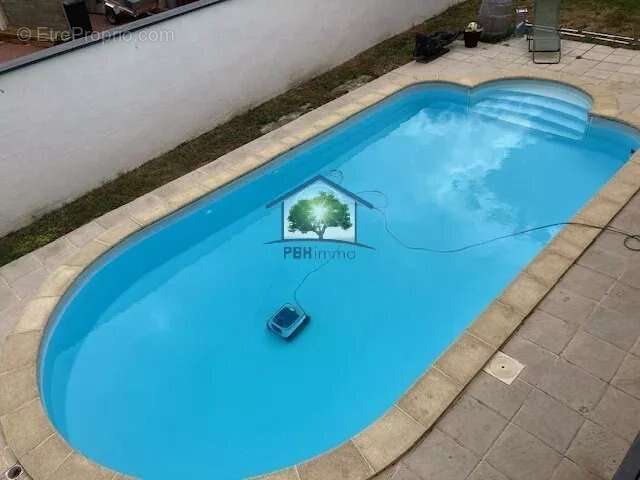 Maison à ROCHE-LA-MOLIERE