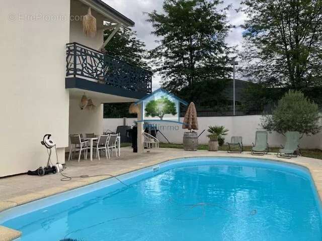 Maison à ROCHE-LA-MOLIERE