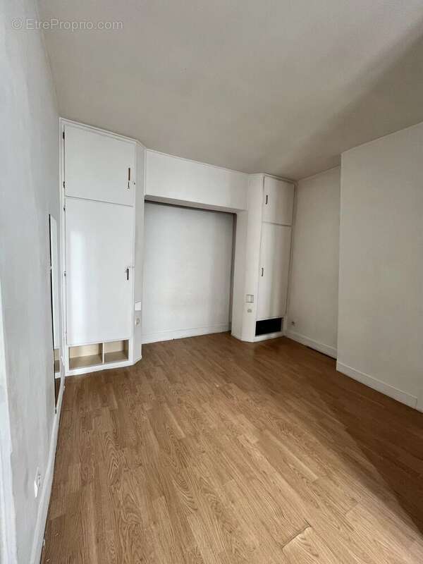 Appartement à PARIS-10E