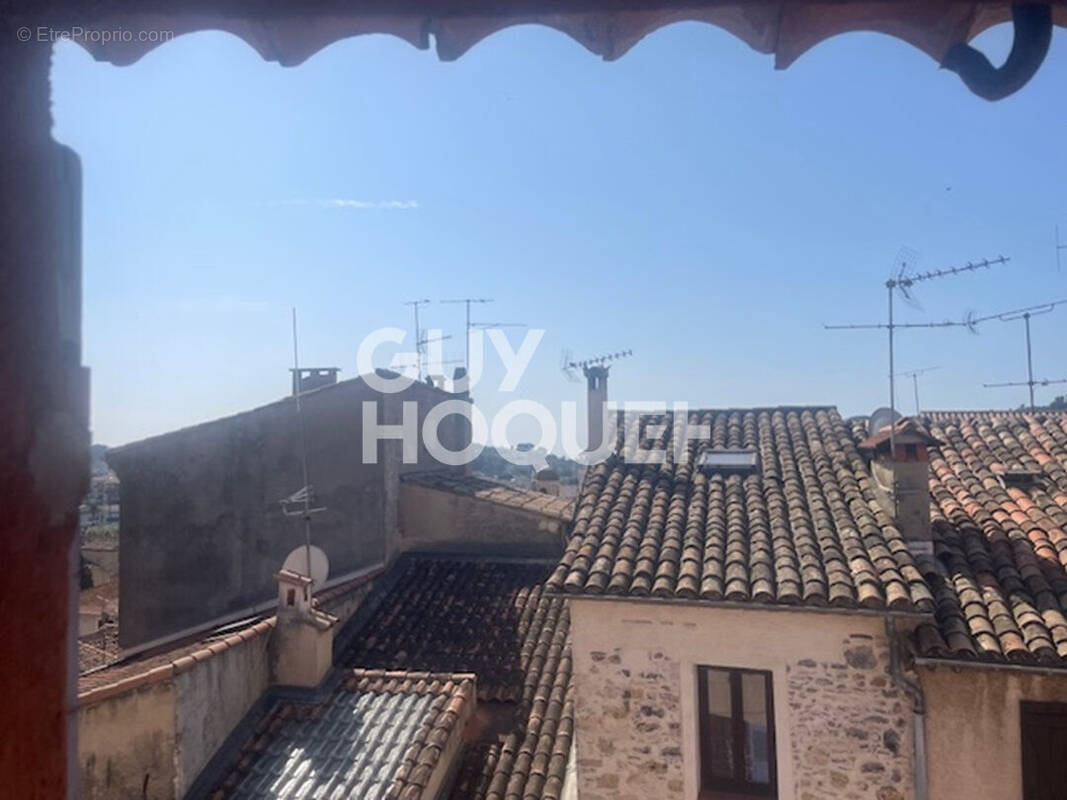 Appartement à VALLAURIS