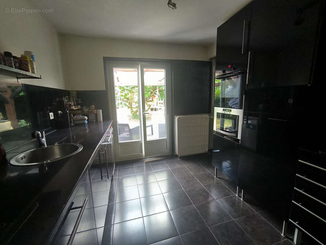 Maison à SAVIGNY-LE-TEMPLE