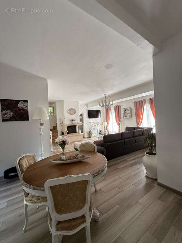 Maison à AULNAY-SOUS-BOIS