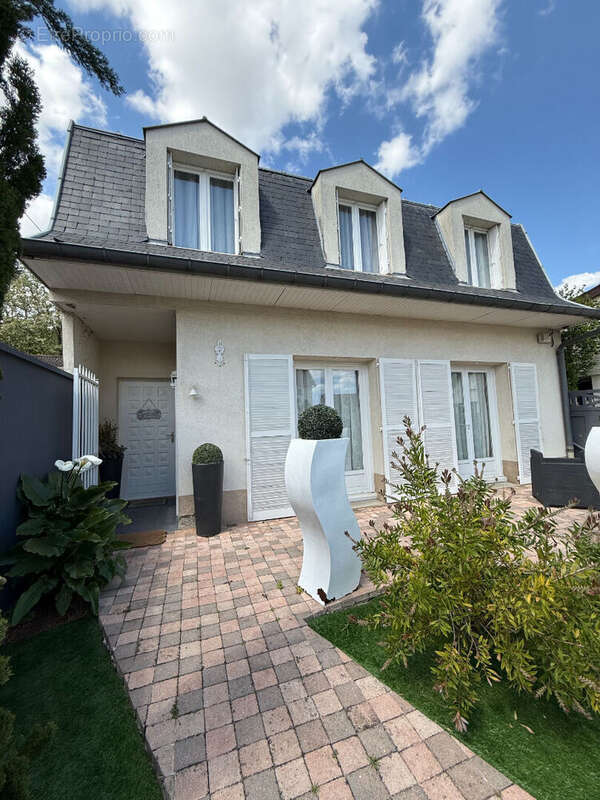 Maison à AULNAY-SOUS-BOIS