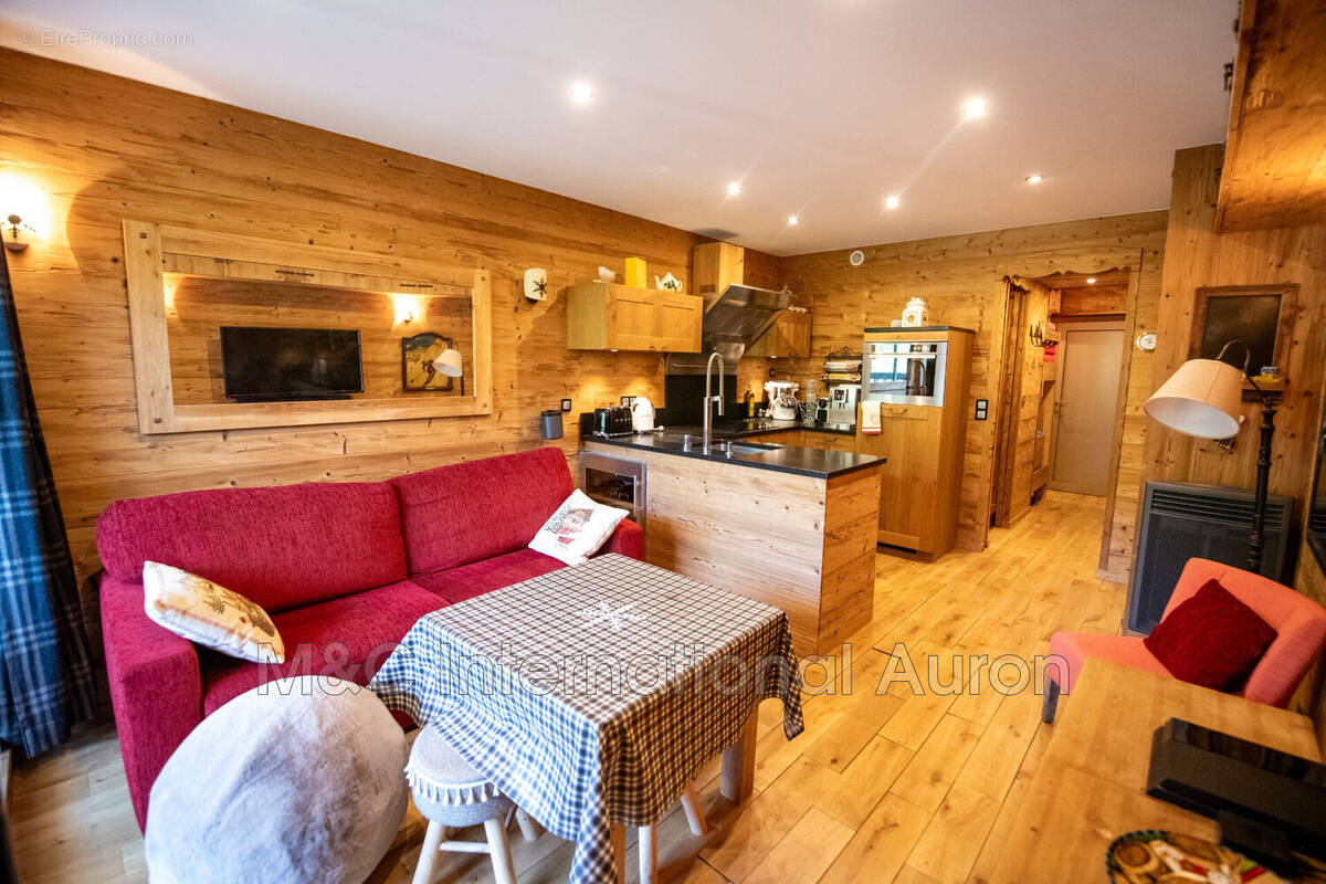 Appartement à SAINT-ETIENNE-DE-TINEE