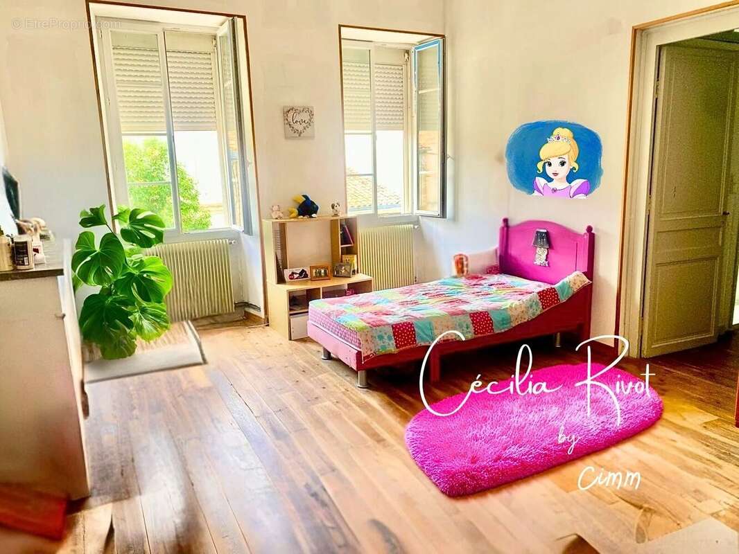 Maison à SAINT-JULIEN-BEYCHEVELLE