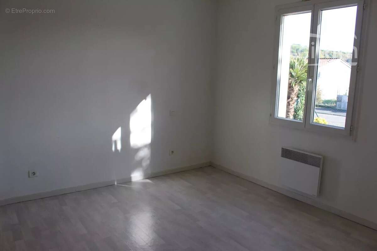 Maison à CASTELCULIER