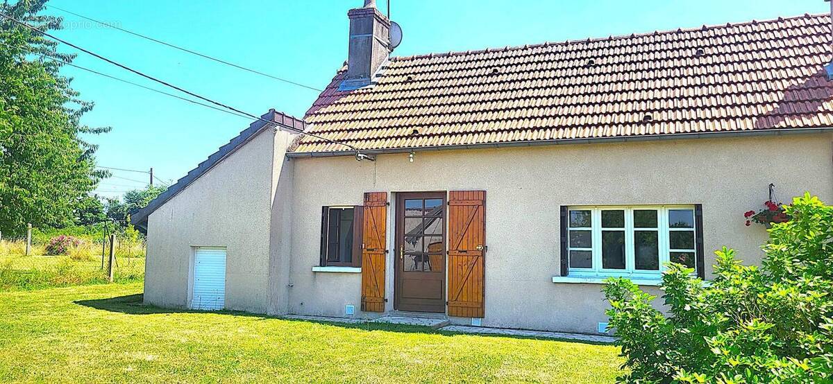 Maison à LA NOCLE-MAULAIX