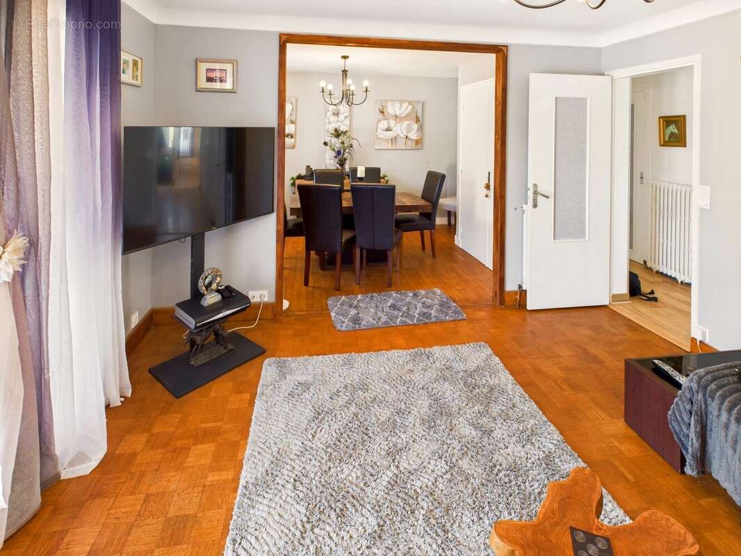 Maison à AVAILLES-LIMOUZINE