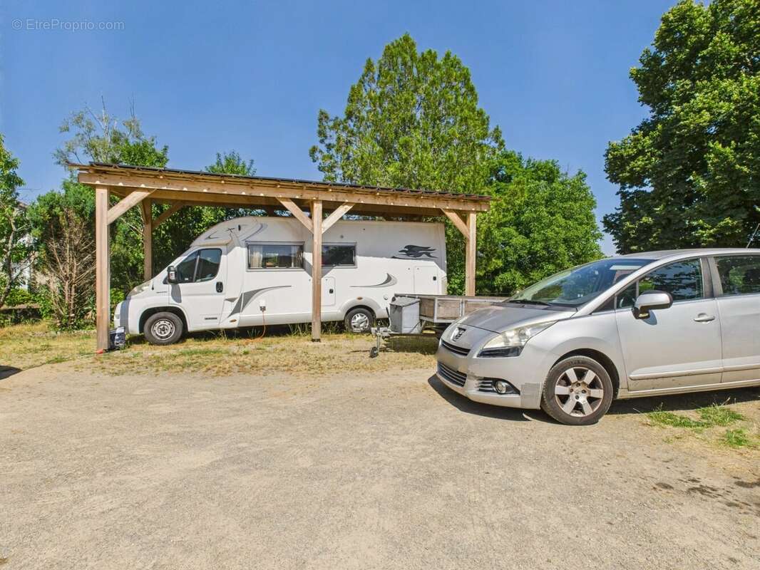 Maison à AVAILLES-LIMOUZINE