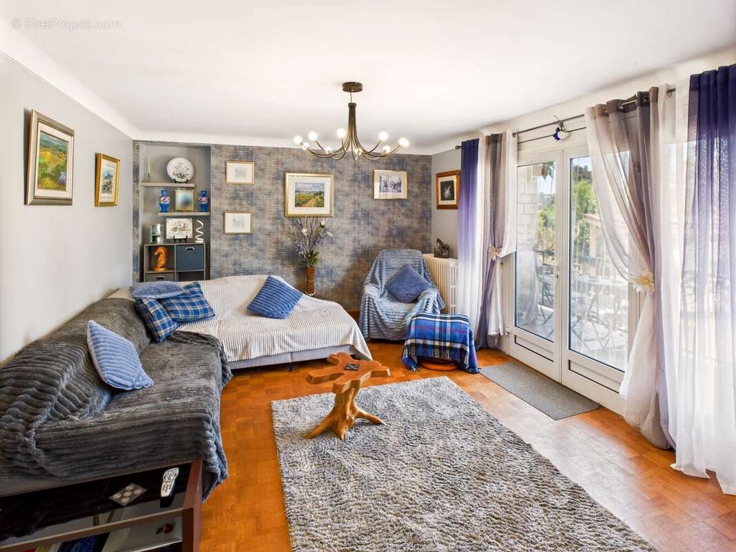 Maison à AVAILLES-LIMOUZINE