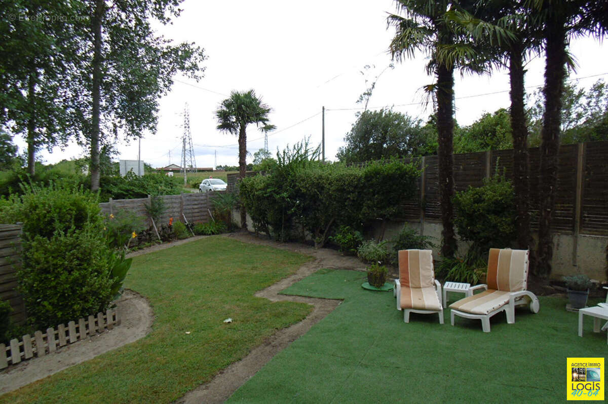 Maison à SAUGNAC-ET-CAMBRAN