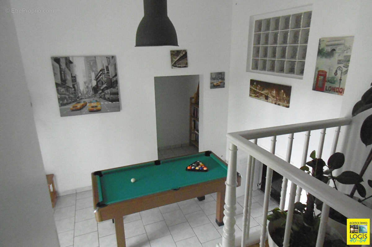 Maison à SAUGNAC-ET-CAMBRAN