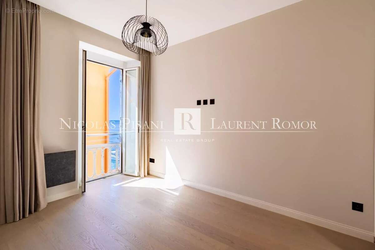 Appartement à VILLEFRANCHE-SUR-MER