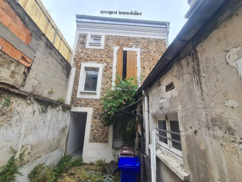 Maison à NOISY-LE-SEC