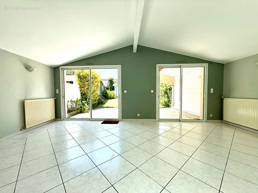 Maison à CARBON-BLANC