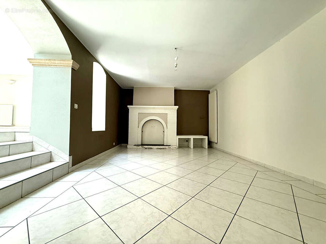 Maison à CARBON-BLANC