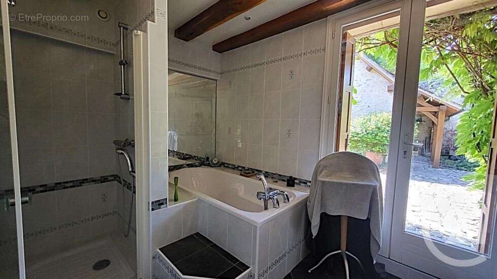 Maison à COURCELLES-LES-GISORS