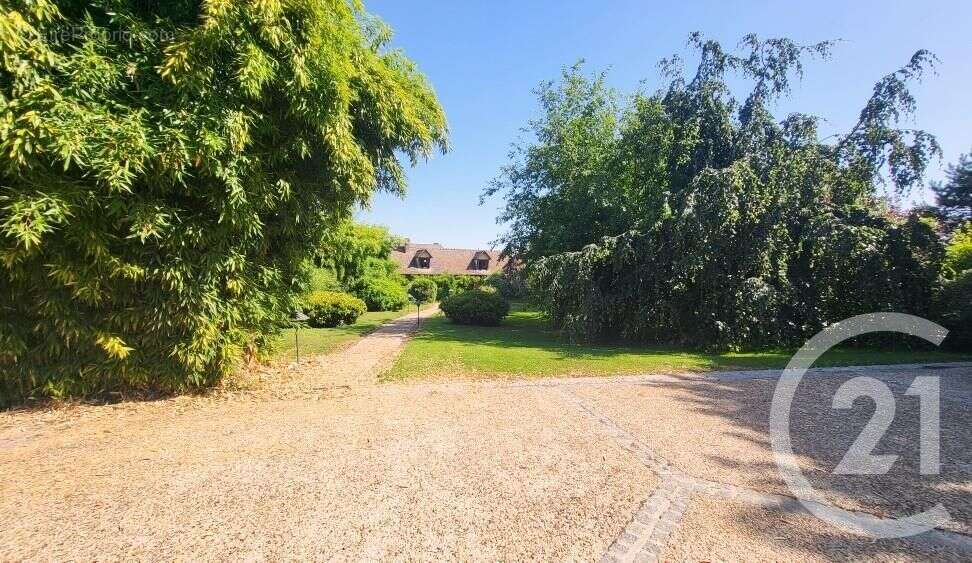 Maison à COURCELLES-LES-GISORS