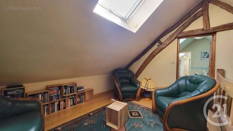 Maison à COURCELLES-LES-GISORS