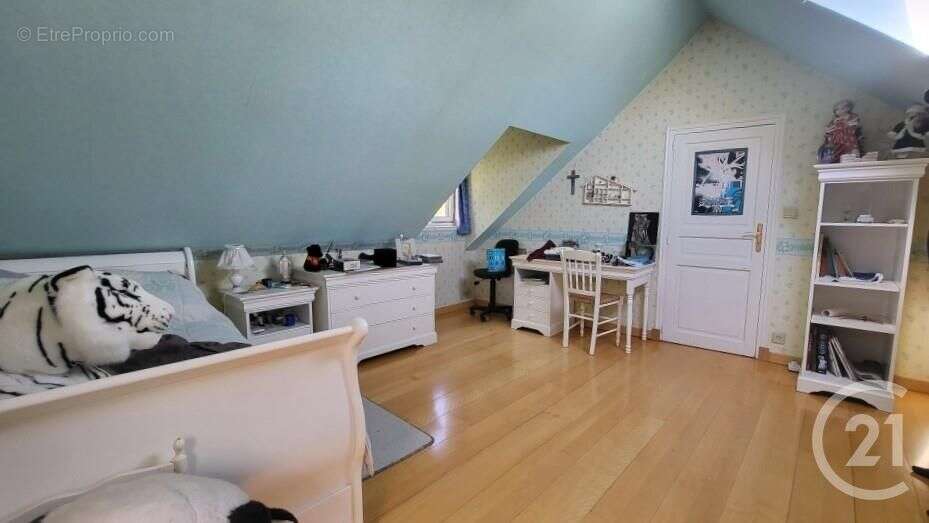 Maison à COURCELLES-LES-GISORS