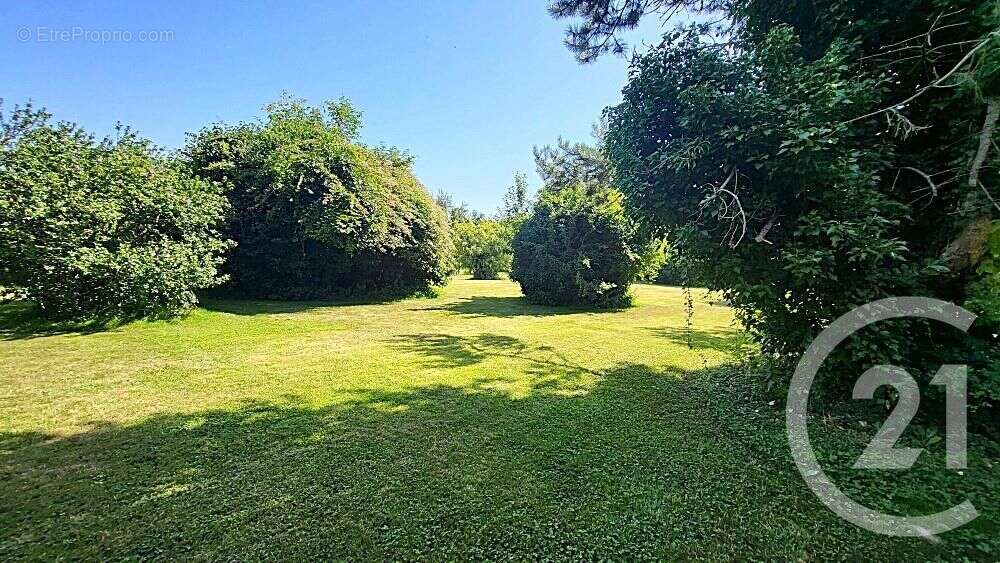 Maison à COURCELLES-LES-GISORS