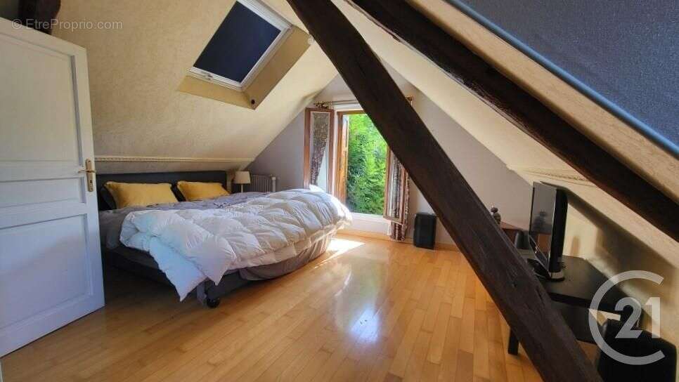 Maison à COURCELLES-LES-GISORS