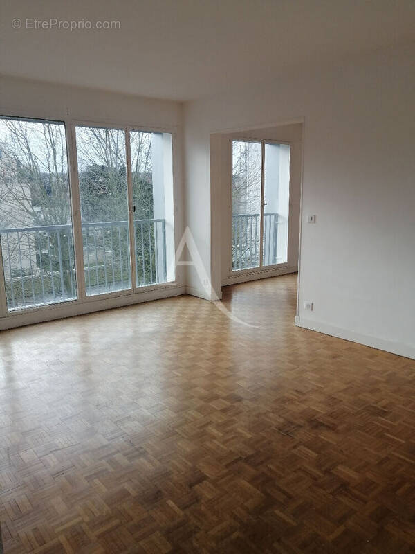 Appartement à CHATILLON