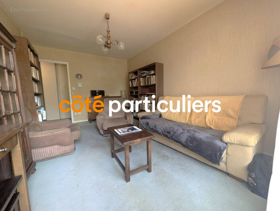 Appartement à LUC-LA-PRIMAUBE