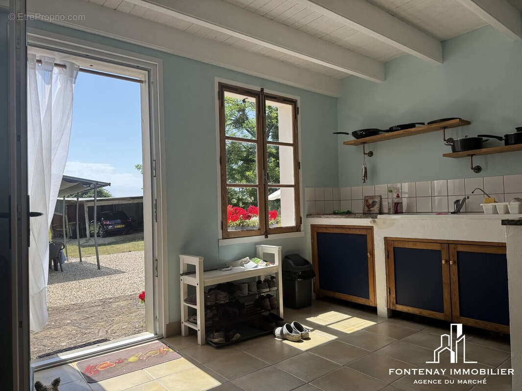 Maison à SAINT-CYR-DES-GATS