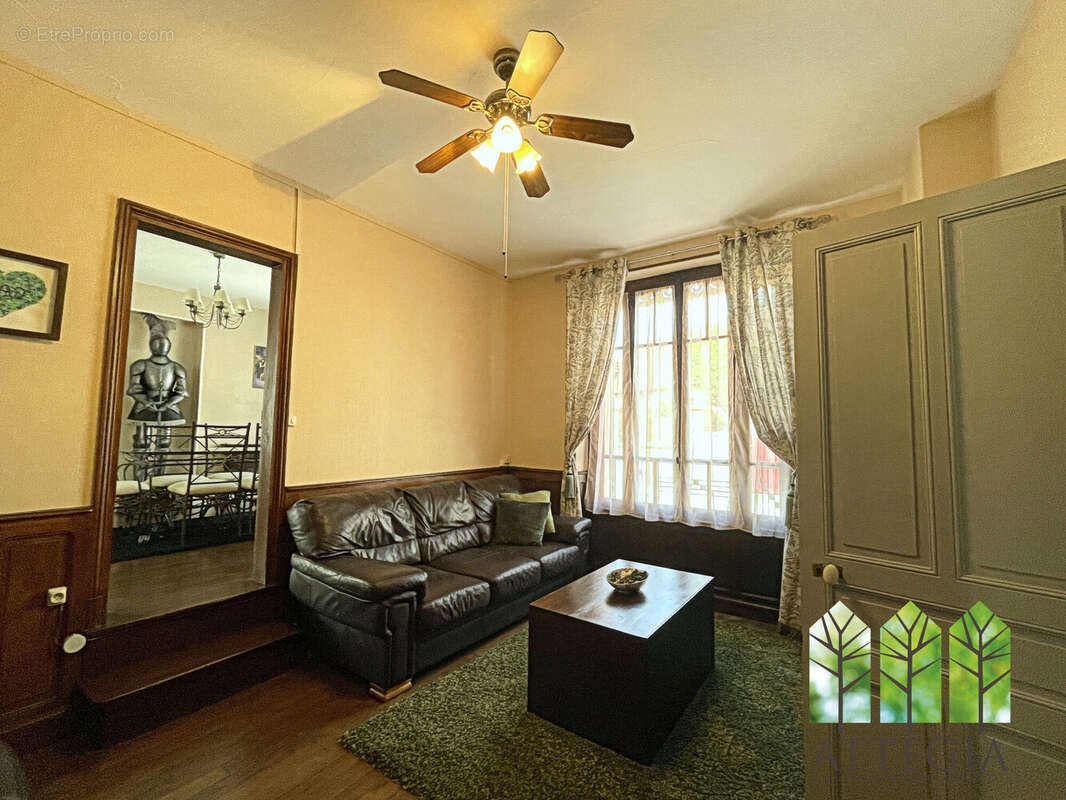 Maison à CHATELUS-MALVALEIX