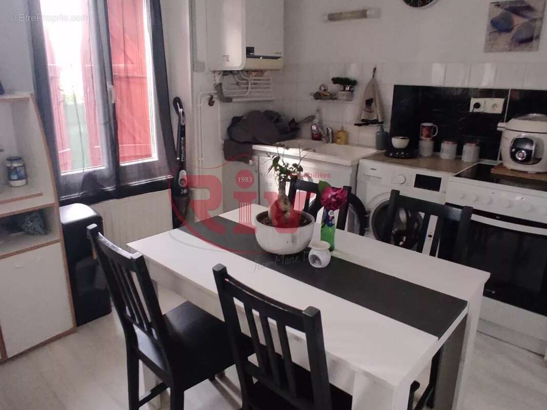 Appartement à SALAISE-SUR-SANNE