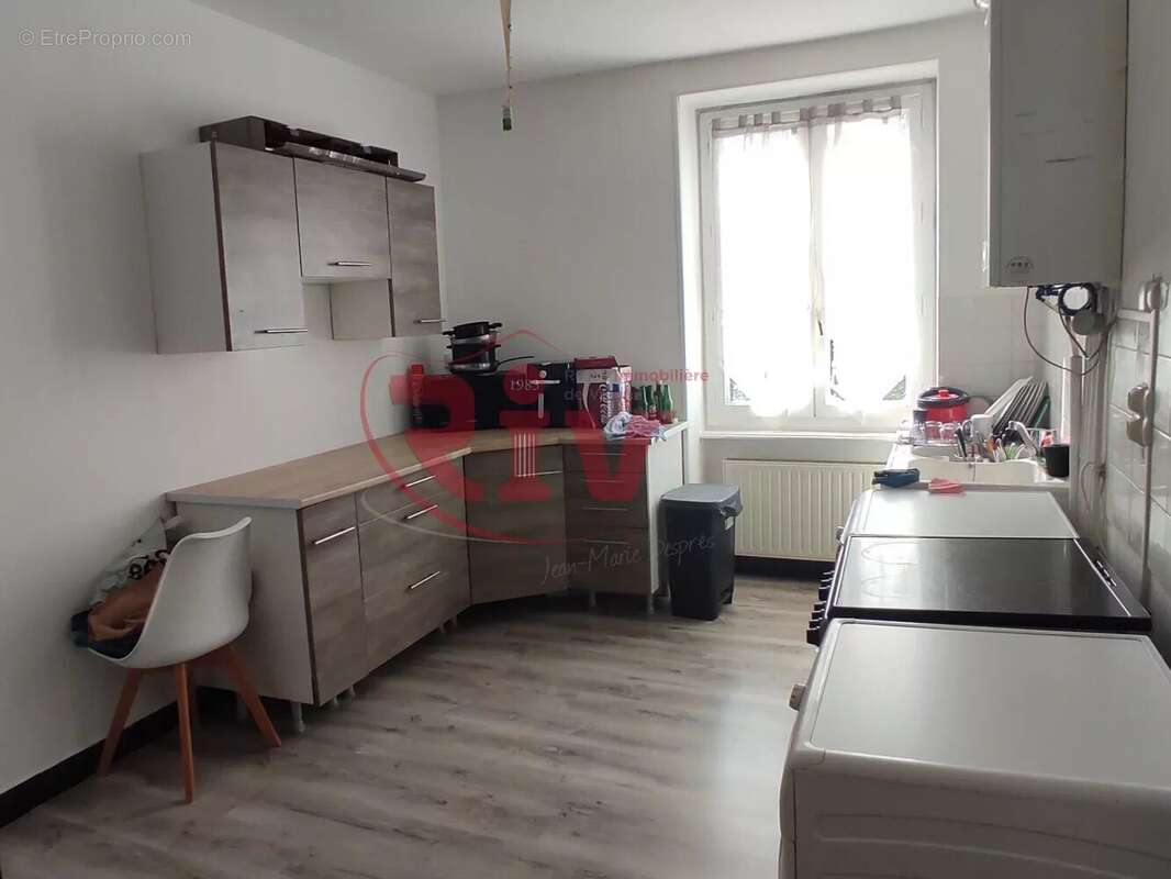 Appartement à SALAISE-SUR-SANNE