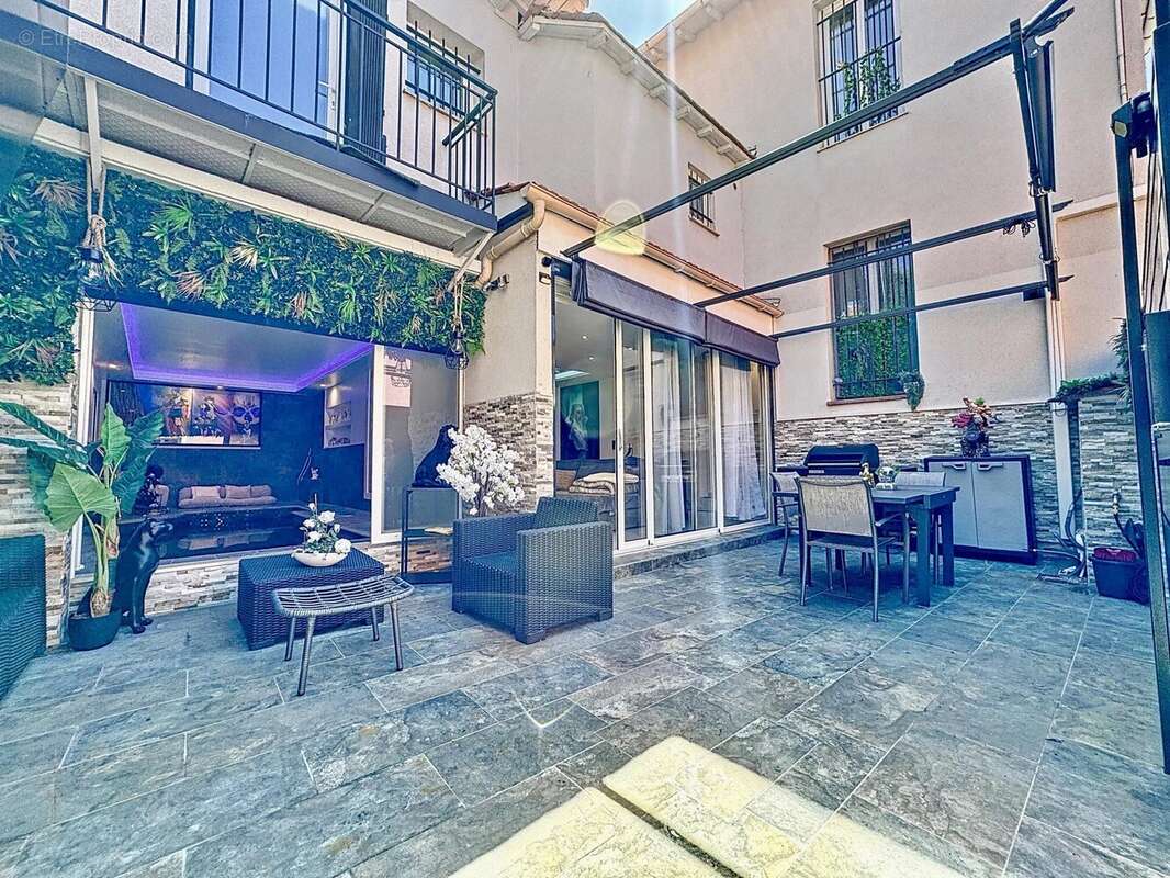 Appartement à CAGNES-SUR-MER