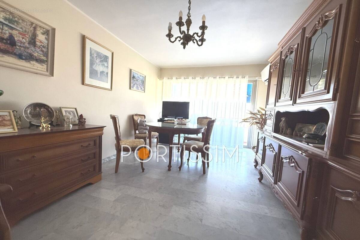 Appartement à CAGNES-SUR-MER