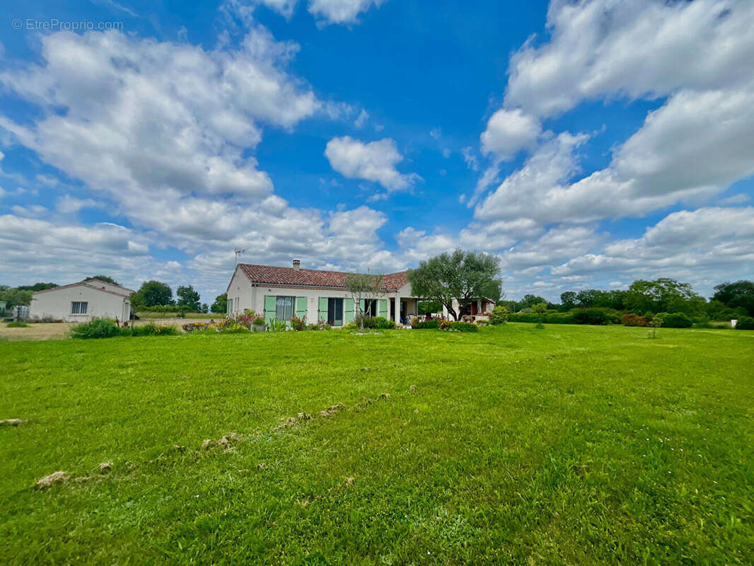 Maison à MOUZIEYS-PANENS