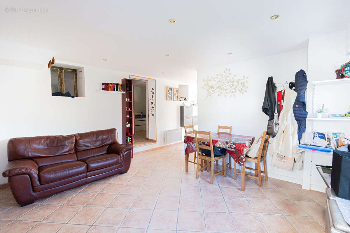 Maison à MARSEILLE-9E