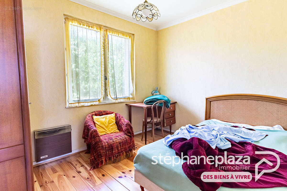 Maison à VILLIE-MORGON