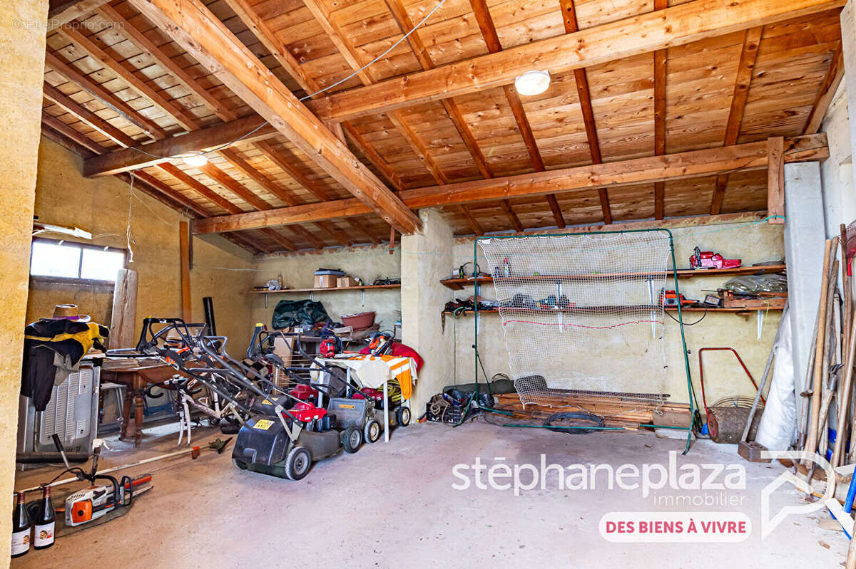 Maison à VILLIE-MORGON