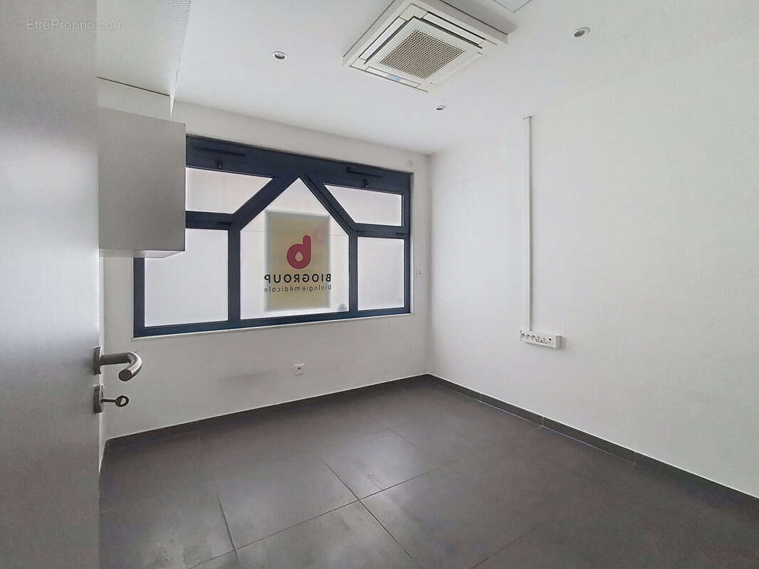 Commerce à THONON-LES-BAINS