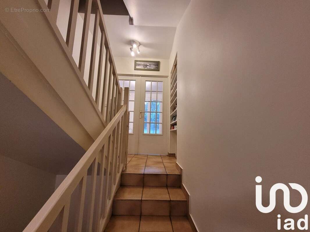 Photo 6 - Maison à BURES-SUR-YVETTE