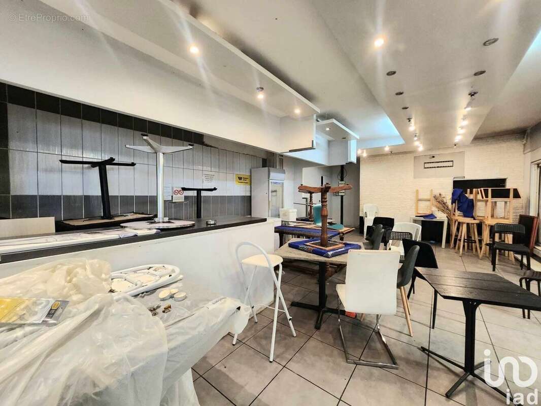 Photo 2 - Commerce à POITIERS