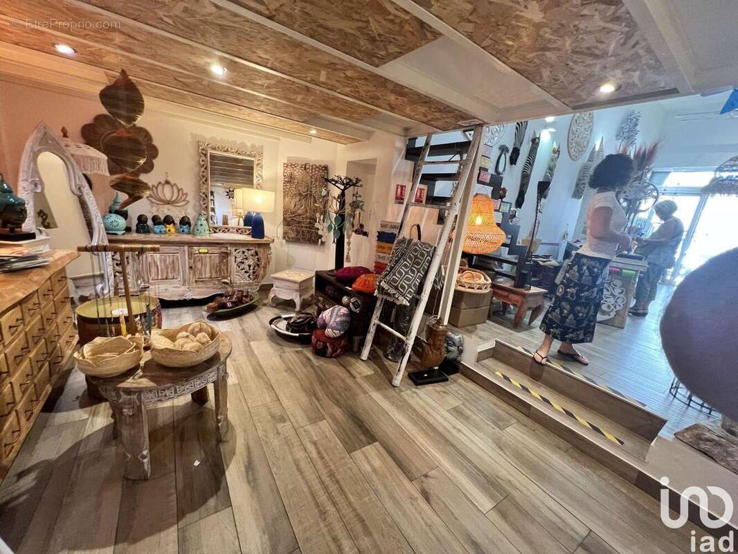 Photo 2 - Commerce à SAINT-RAPHAEL