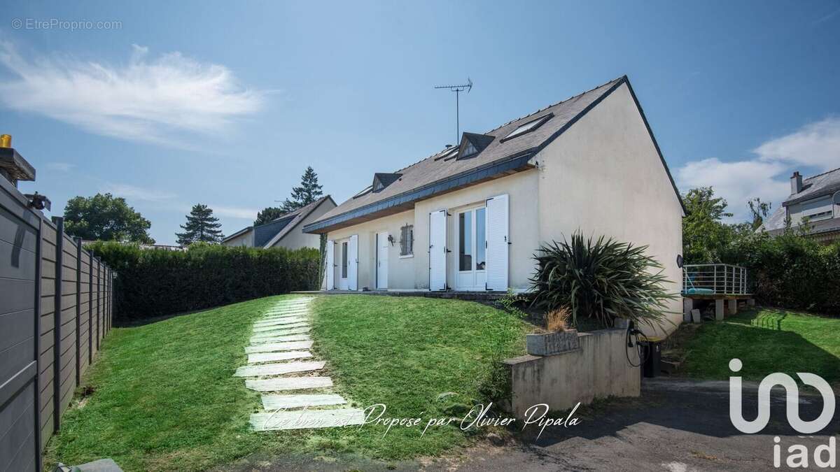 Photo 2 - Maison à AVRILLE