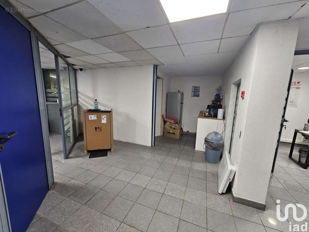 Photo 2 - Commerce à VESOUL