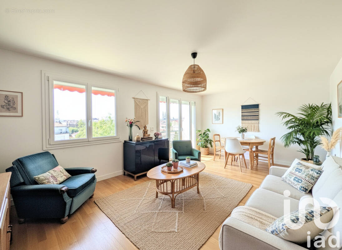 Photo 1 - Appartement à BORDEAUX