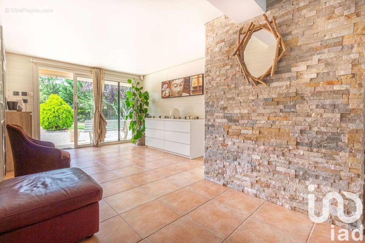 Photo 8 - Maison à SAINT-ETIENNE-DE-TULMONT