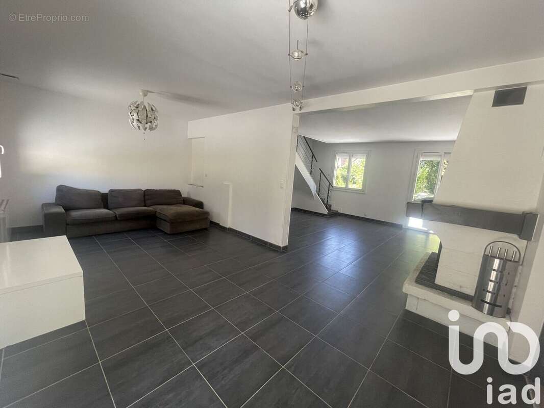 Photo 2 - Maison à CELY