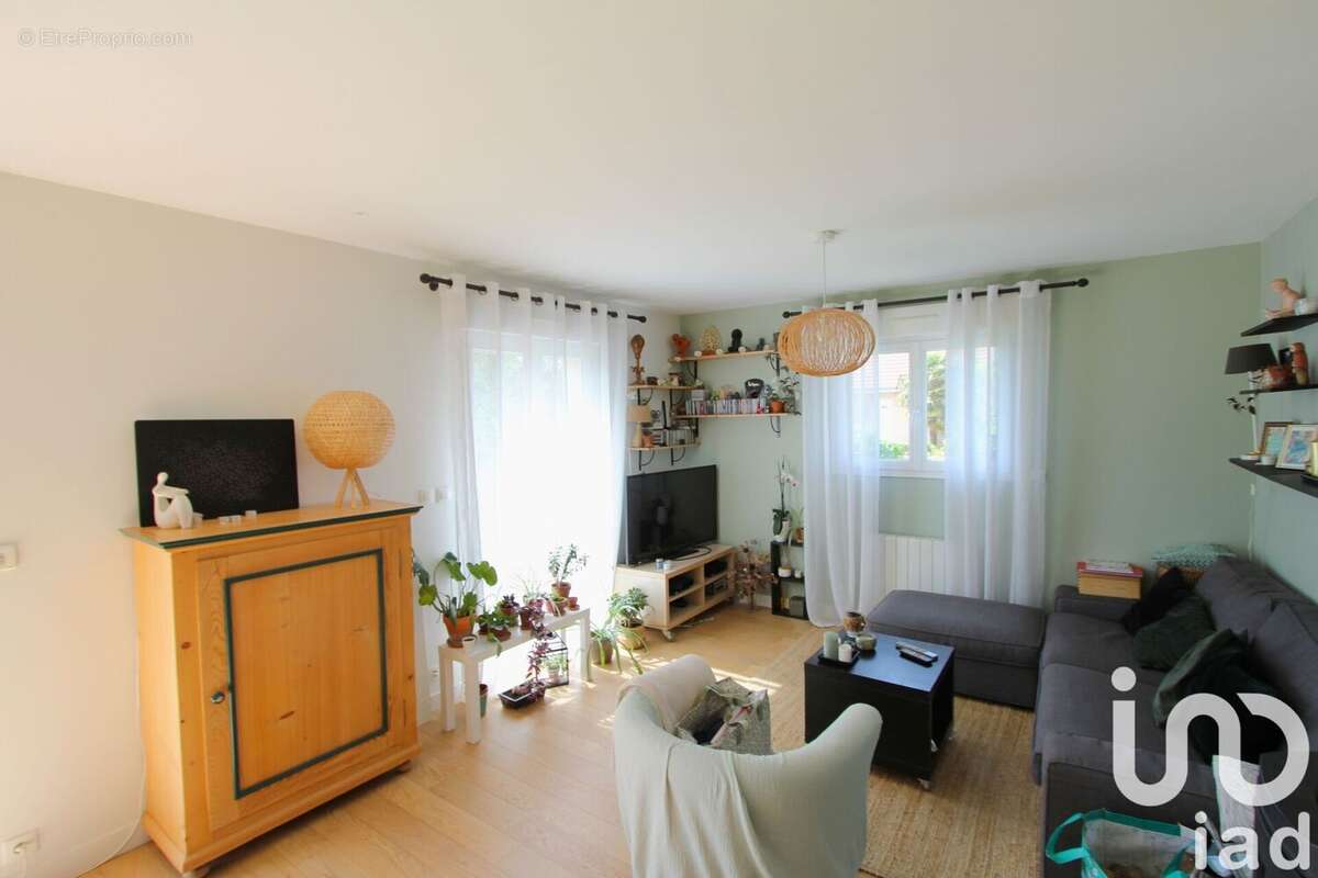 Photo 5 - Maison à CORMELLES-LE-ROYAL